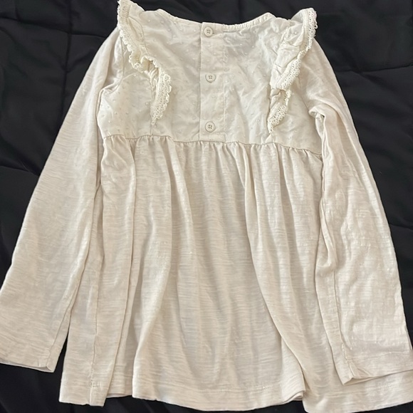 Hanna Andersson Ivory Long Sleeve Eyelet Ruffle Popover Blouse - Picture 6 of 7